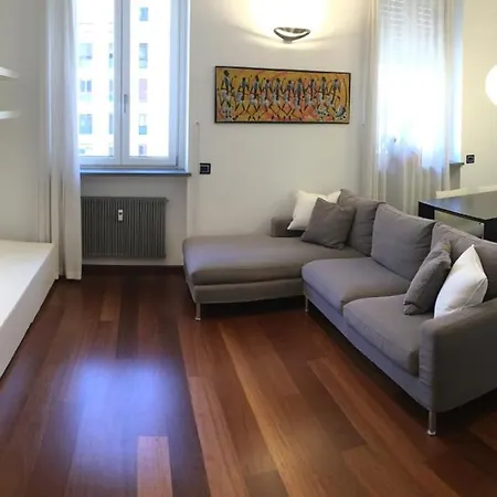 Piazza Argentina The House Milán